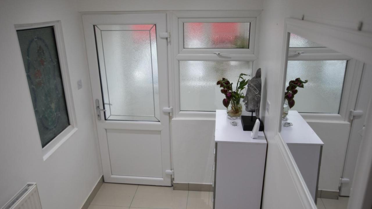 Comfortable Stay In Shirley, Solihull - Room-2 Exterior foto